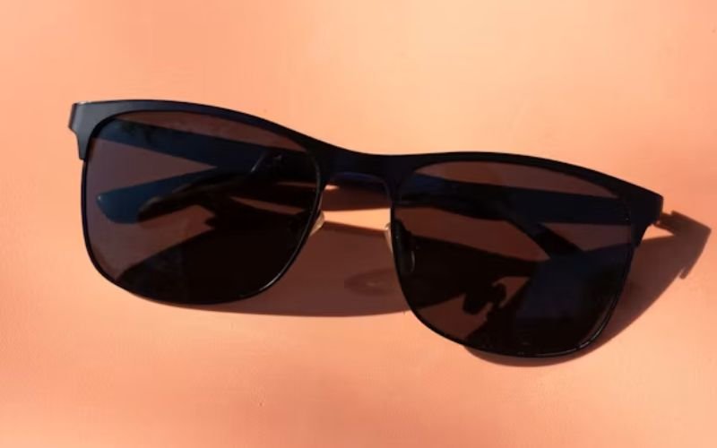 Benefits of Wearing Sunglasses
